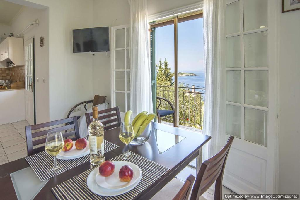 Paxos Christos Apartments & Studios מראה חיצוני תמונה