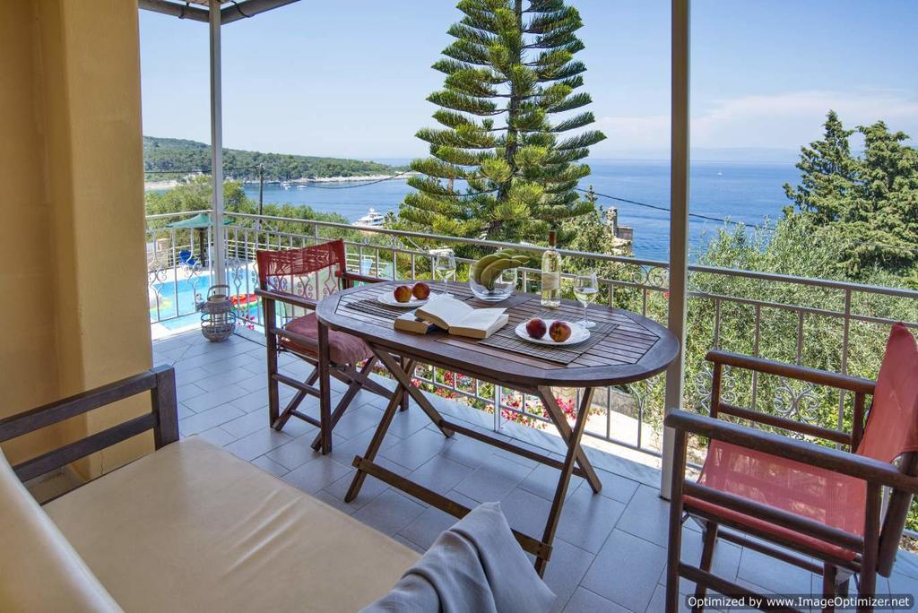 Paxos Christos Apartments & Studios מראה חיצוני תמונה